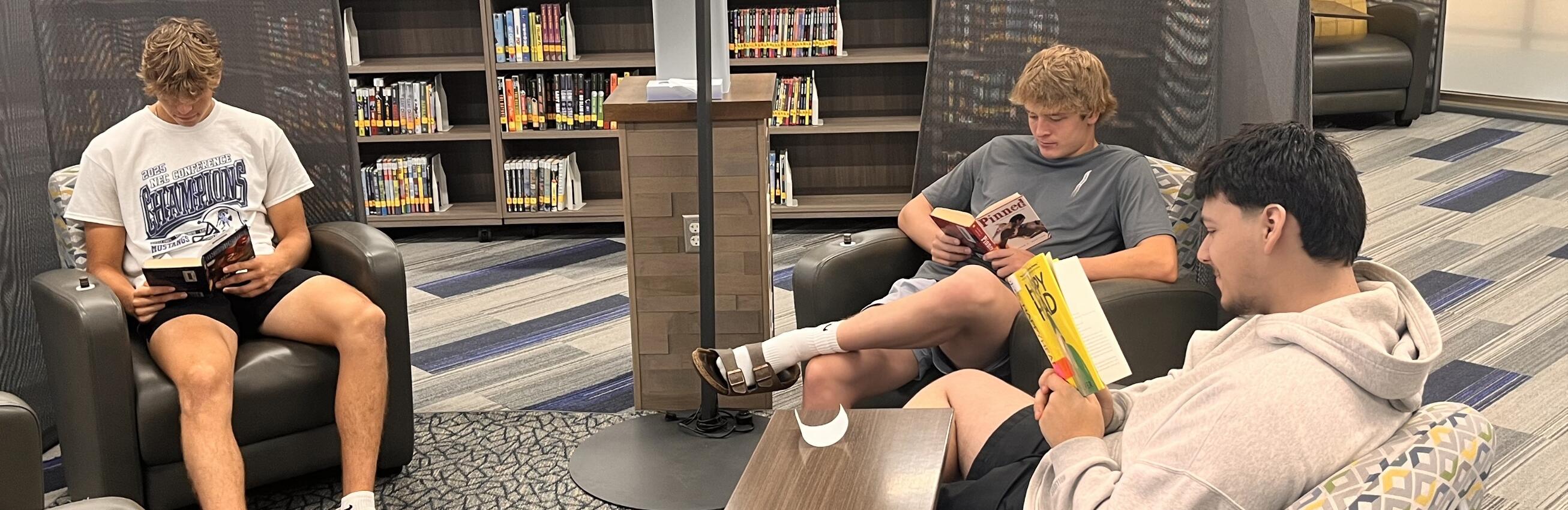 LCHS students in library working