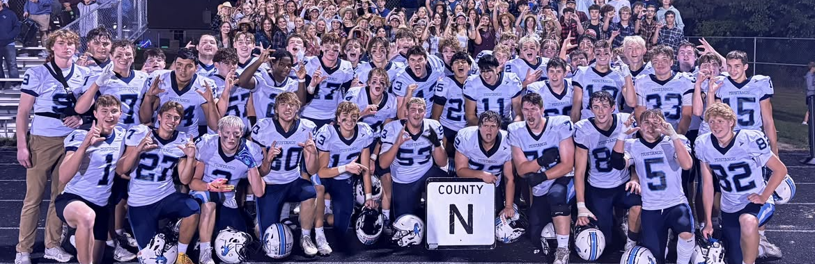 football team with cnt N sign